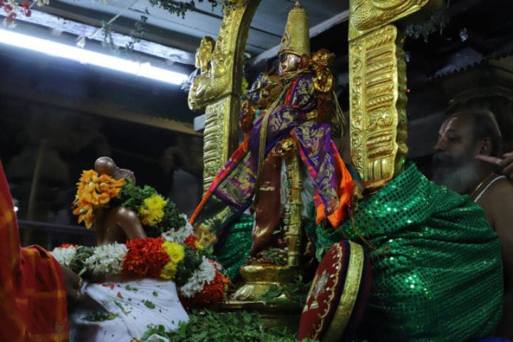 ஸ்ரீரங்கம் கோயிலில் வைகுந்த ஏகாதசி பெருவிழா -  நம்மாழ்வார் மோட்சத்துடன் நிறைவு