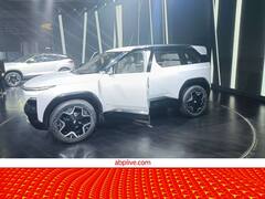 Auto Expo 2023: ऑटो एक्सपो में टाटा की दो शानदार इलेक्ट्रिक एसयूवी पेश, देखें तस्वीरें