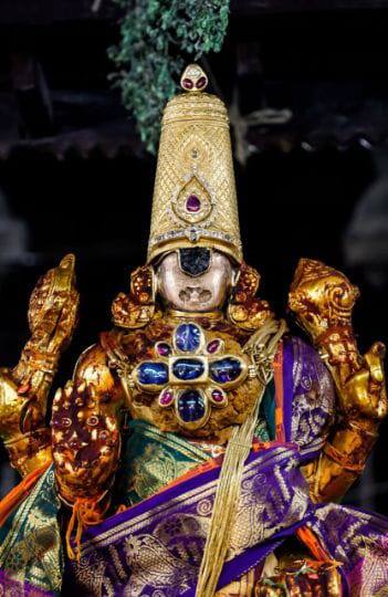 என் மனம் உருகிடவே பாடி வந்தேன்..