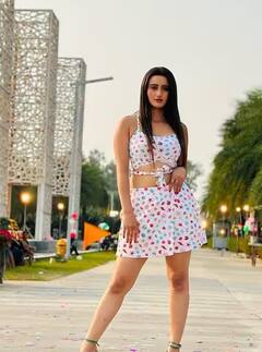 Bhojpuri Actress Shweta Mahara Photos: પવન સિંહ સાથે ભોજપુરી એક્ટ્રેસ Shweta Maharaની જોડી મચાવે છે ધૂમ