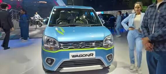 ઓટો એક્સ્પૉમાં મારુતિએ પોતાની વેગન આર કારની ફ્લેક્સ ફ્યૂલ મૉડલને પણ રજૂ કરી દીધુ છે. આ કાર E85 ફ્યૂલ પર ચાલવામાં સક્ષમ હશે, એટલે કે મારુતિની આ કાર 20% થી 85% એથેનૉલ બ્લેન્ડિંગ ફ્યૂલ પર ચાલવામાં સક્ષમ હશે.