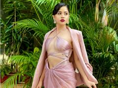 Uorfi Javed: उर्फी से जबरदस्ती नमाज़ और कुरान पढ़वाते थे घरवाले... घर पर रहता था इतना कट्टर माहौल!