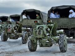 Russia Ukraine War: यूक्रेनी शहर सोलेदार के 'दरवाजे' पर रूसी सेना, गरजीं तोपें | देखें तस्वीरें