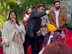 लोहिड़ी 2023: सीएम हाउस में जुटे पंजाबी सिंगर, पत्नी संग आए भगवंत मान ने की इस गाने की फरमाइश