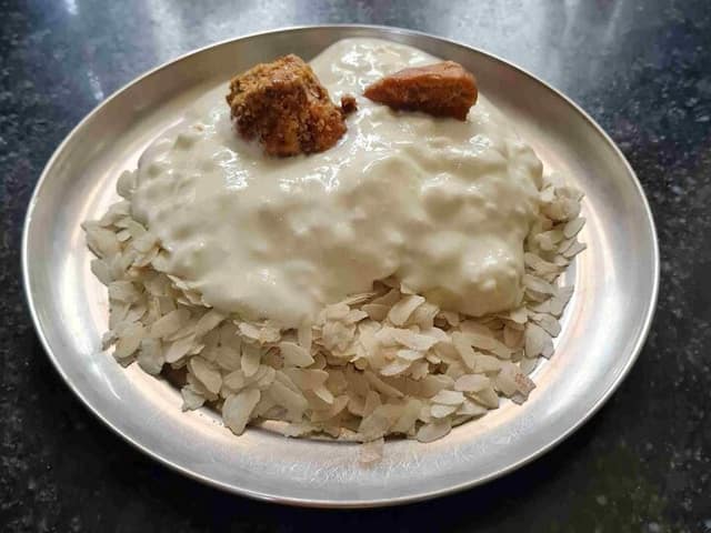 Still Unaware Of The Benefits Of Eating Dahi-chivda Know Its Health  Benefits From Experts | Dahi Chuda Benefits: दही -चिवड़ा खाने के फायदे से  अब तक हैं अनजान ? एक्सपर्ट से जानिए