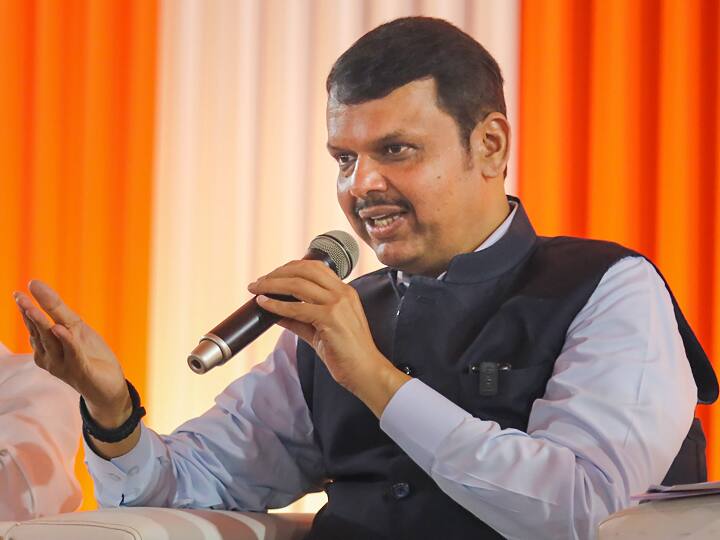 Maharashtra MLC Election: Deputy CM Devendra Fadnavis says No role in episode involving Congress MLC and his son Maharashtra MLC Election: एमएलसी चुनाव में कांग्रेस के लिए आए संकट में है BJP का रोल? डिप्‍टी CM देवेंद्र फडणवीस ने दिया ये जवाब