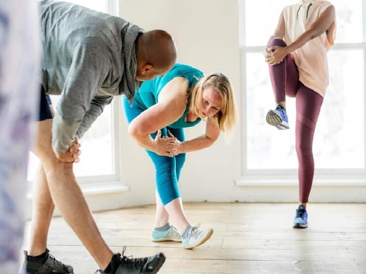Knee health The worst exercises for knees and how to know if your workout is hurting your bones Workout For Knees: घुटनों के लिए सबसे खराब एक्सरसाइज कौन सी है? कभी आप भी तो ये वाली कसरत नहीं कर रहे