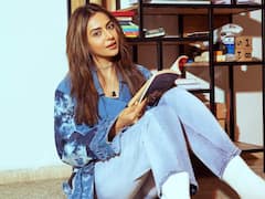 Rakul preet Singh: పుస్తకాలతో రకుల్ పోజులు