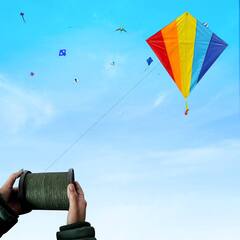 Makar Sankranti 2023:  मकर संक्रांति में आप भी उड़ाते हैं पतंग तो इस बार बाजार से ना लाएं, ऐसे घर पर बनाएं