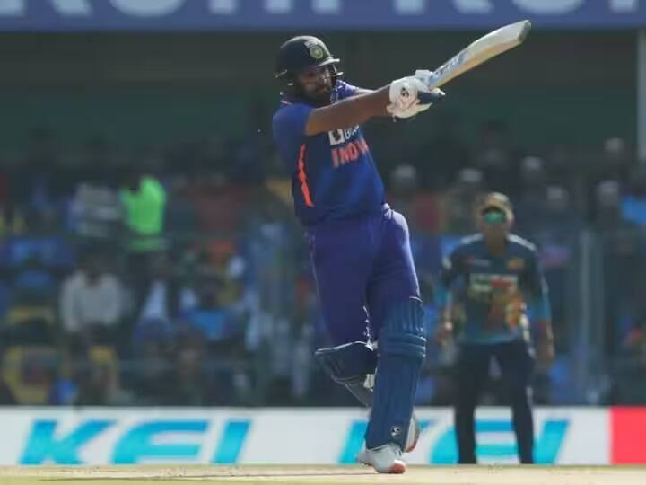 Sixes Record: rohit sharma big record with most sixes against sri lanka and international cricket career Rohit Sharmaએ તોડ્યો ધોનીનો આ મોટો રેકોર્ડ, જાણો બીજી વનડેમાં શું કર્યુ કારનામુ