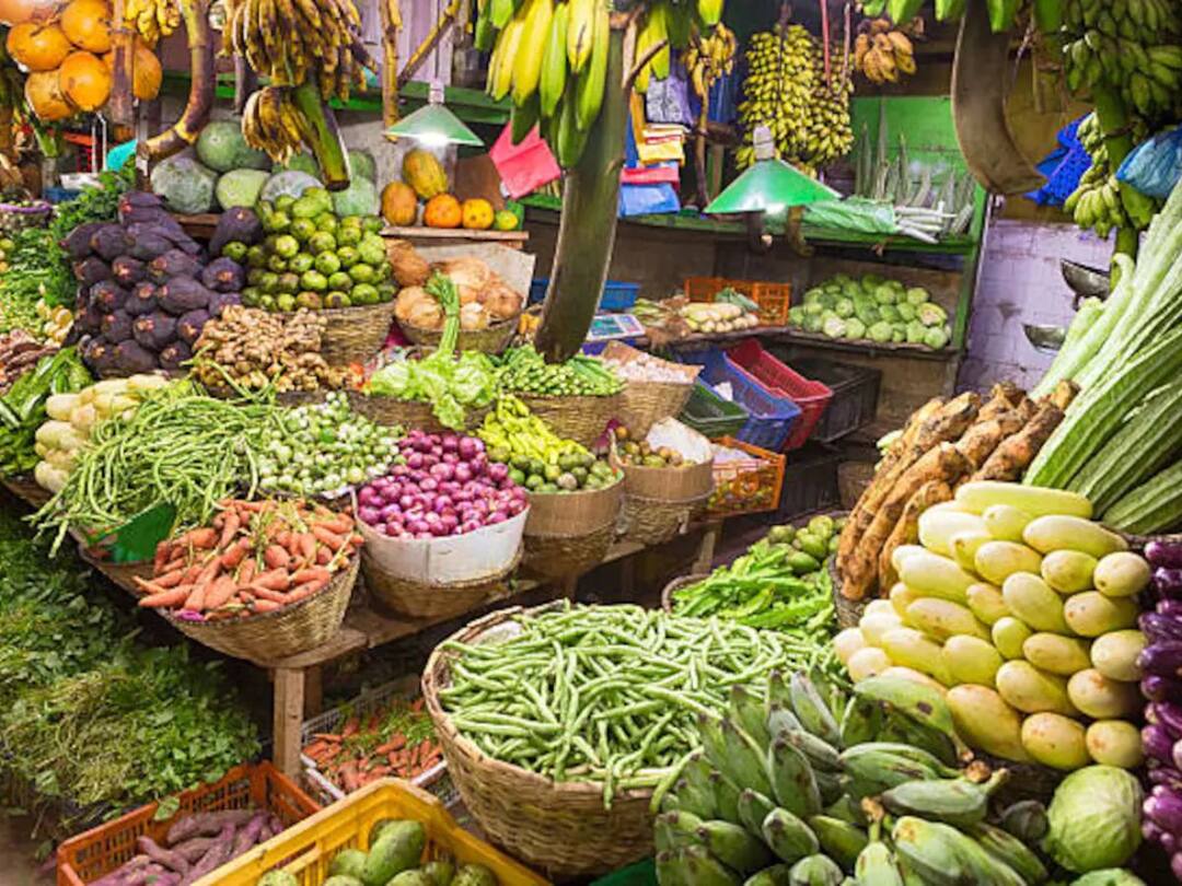 Retail inflation eases to 5.7 percent in Dec remains within RBI's tolerance band for 2nd straight month, check details Retail inflation: దిగి వస్తున్న ఆహార పదార్థాల ధరలు, ఏడాది కనిష్ఠానికి రిటైల్‌ ద్రవ్యోల్బణం