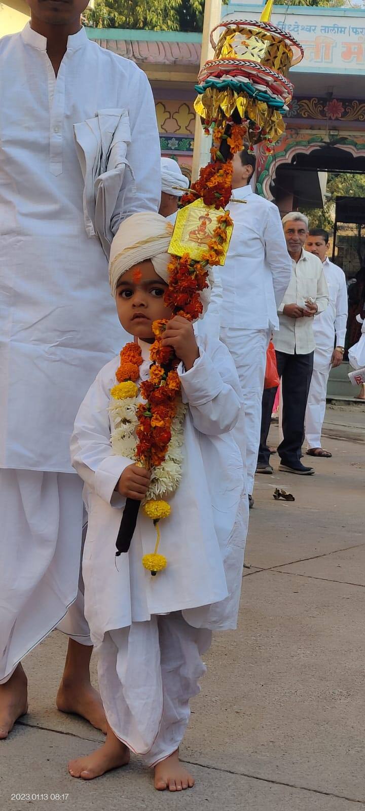 आज यन्नीमज्जन, तैलाभिषेक कार्यक्रम संपन्न होणार आहे. यात्रेत सहभागी चिमुकले सिद्धेश्वर भक्त