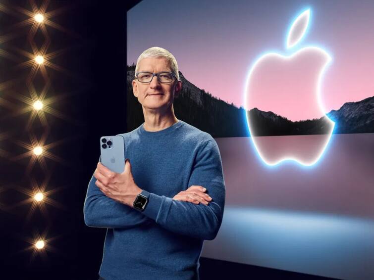 Apple CEO Tim Cook takes 40 percent pay cut know his new salary Apple CEO Salary: యాపిల్‌ సీఈవో జీతంలో భారీ కోత, 40 శాతానికి పైగా తగ్గిన ప్యాకేజీ