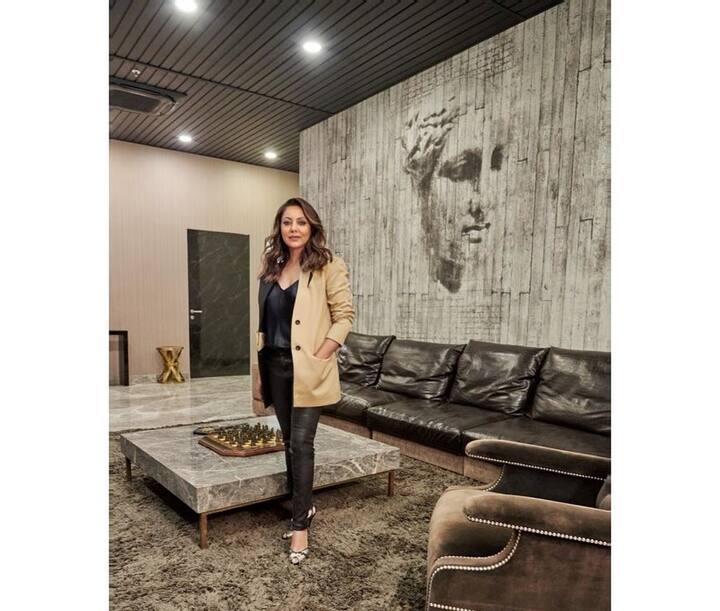 गौरी खान ही बॉलिवूडचा बादशाह अर्थात शाहरुख खानची पत्नी आहे, जी तिच्या सौंदर्यासाठी ओळखली जाते.(फोटो सौजन्य :gaurikhan/इंस्टाग्राम)