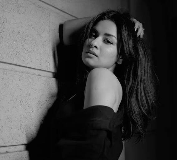 अवनीत कौर नव्या वर्षात आणखीनच बोल्ड