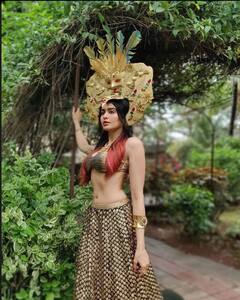 Adah Sharma: कभी इंडियन तो कभी एक्शन..ग्लैमरस तस्वीरें शेयर कर अदा शर्मा ने गिराई हुस्न की बिजलियां