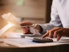 Tax Saving Tips: ਤਨਖ਼ਾਹ ਭਾਵੇਂ ਕੋਈ ਵੀ ਹੋਵੇ, ਤੁਸੀਂ ਇਨ੍ਹਾਂ ਪੰਜ ਤਰੀਕਿਆਂ ਨਾਲ ਬਚਾ ਸਕਦੇ ਹੋ ਇਨਕਮ ਟੈਕਸ