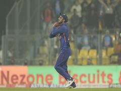 अक्षर पटेल की जबरदस्त ऑलराउंड परफॉर्मेंस, रवींद्र जडेजा पर मंडराया टीम से बाहर होने का खतरा!