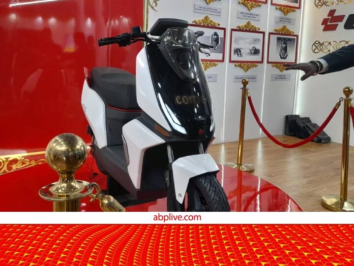 पुरानी यादें ताजा करने के लिए LML अब इलेक्ट्रिक वर्जन में वापसी कर रहा है. कंपनी ने ऑटो एक्सपो 2023 में अपने पहले इलेक्ट्रिक स्कूटर (LML Star) से पर्दा हटाने के साथ ही, इसकी बुकिंग भी शुरू कर दी है.