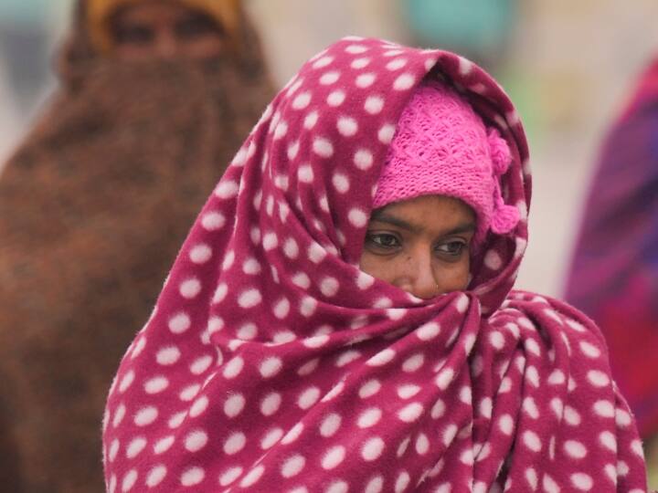 Punjab Haryana Weather News: हरियाणा और पंजाब के कुछ हिस्सों में हुई हल्की बारिश, IMD ने कहा- शनिवार से और गिरेगा पारा Light rain in parts of Haryana and Punjab, IMD said - Temperature will fall further from Saturday Punjab Haryana Weather News: हरियाणा और पंजाब के कुछ हिस्सों में हुई हल्की बारिश, IMD ने कहा- शनिवार से और गिरेगा पारा