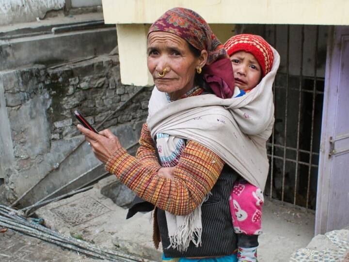 Joshimath Update:ইসরো-র রিপোর্টে সামনে এসেছে আরও উদ্বেগজনক তথ্য। গত ১২ দিনে ৫.৪ সেন্টিমিটার নীচে বসে গিয়েছে জোশীমঠ।