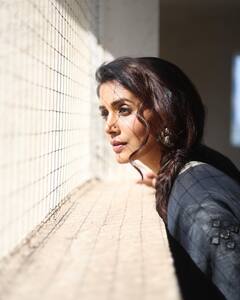 PHOTO: परमसुंदी...अभिनेत्री सोनाली कुलकर्णीचा मनमोहक अवतार!