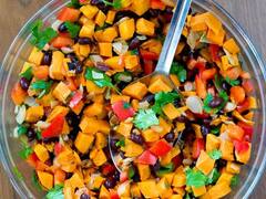 Sweet Potato Salad: શિયાળામાં મસાલેદાર શક્કરિયાનો સલાડ રાખશે તમને દિવસભર હાઇડ્રેટેડ