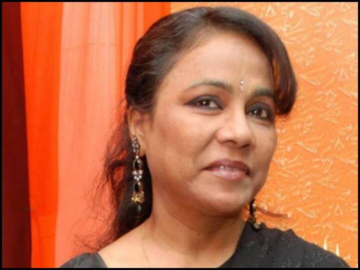 हालांकि, सीमा बिस्वास को शोहरत साल 1994 में रिलीज हुई फिल्म बैंडिट क्वीन में डाकू फूलन देवी का किरदार निभाकर मिली. उस वक्त सीमा 29 साल की थीं.