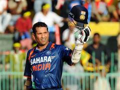 Cricket Records: यहां भी सचिन से पीछे हैं विराट, मास्टर ब्लास्टर के नाम दर्ज है एक साल में सबसे ज्यादा शतक जड़ने का रिकॉर्ड