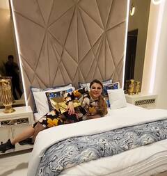 Rakhi Sawant Home: दुबई में सपनों के महल सा है राखी सावंत का आशियाना, घर की इनसाइड तस्वीरें देख आंखे मलते रह जाएंगे आप