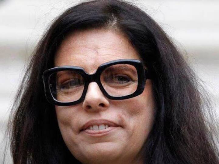 फ्रांस्वा बेटेनकोर्ट मायर्स दुनिया की सबसे अमीर महिला हैं. 80.8 बिलियन डॉलर की नेटवर्थ के साथ वो अमीरी के पायदान पर दुनिया में 10वें नंबर पर हैं. वो ब्यूटी प्रोडक्ट बनाने वाली कॉस्मेटिक कंपनी स्थापित करने वाले लॉरियल यूजीन पॉल लुई शूलर की पोती है. बेटेनकोर्ट मेयर्स एक लेखक भी हैं और उन्होंने एक किताब ग्रीक देवताओं पर तो दूसरी बाइबिल पर स्टोरी लिखी है.