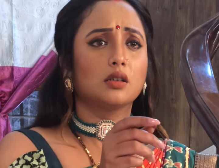 Bhojpuri Actress Rani Chatterjee Crying Video Viral On Ritesh Pandey Emotional Song Ae Jaan Bhojpuri Viral Video: लेटेस्ट वीडियो में किसके लिए आंसू बहा रही हैं Rani Chatterjee, एक्ट्रेस को रोता देख टूट जाएगा आपका दिल