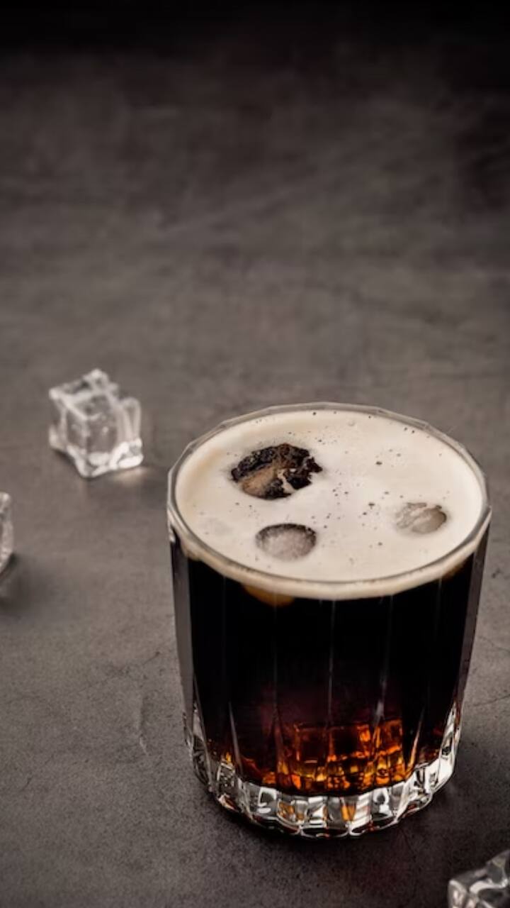 மக்கள் பல மதுவிற்கு அடிமையாகி விட்டனர்