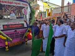 சேலம்: புதிய வழித்தடங்களுக்கான 2 அரசு பேருந்துகளை துவக்கி வைத்த அமைச்சர் கே.என்.நேரு