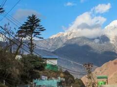 बर्फबारी से जोशीमठ में भू धंसाव पीड़ितों की बढ़ी मुश्किलें, बदरीनाथ में भी रेनवोशन के काम में बाधा