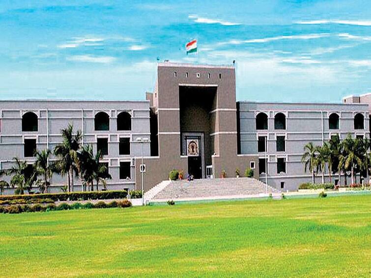 Gujarat High Court says Need to change mindset of people that once daughter is married she should not be given any property திருமணமான பெண்ணுக்கு சொத்து வழங்கலாமா..? குஜராத் உயர்நீதிமன்றம் அதிரடி கருத்து..!