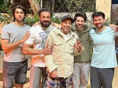 धर्मेंद्र ने बेटे बॉबी और पोतों के साथ सेलिब्रेट की लोहड़ी, तस्वीर हो रही वायरल