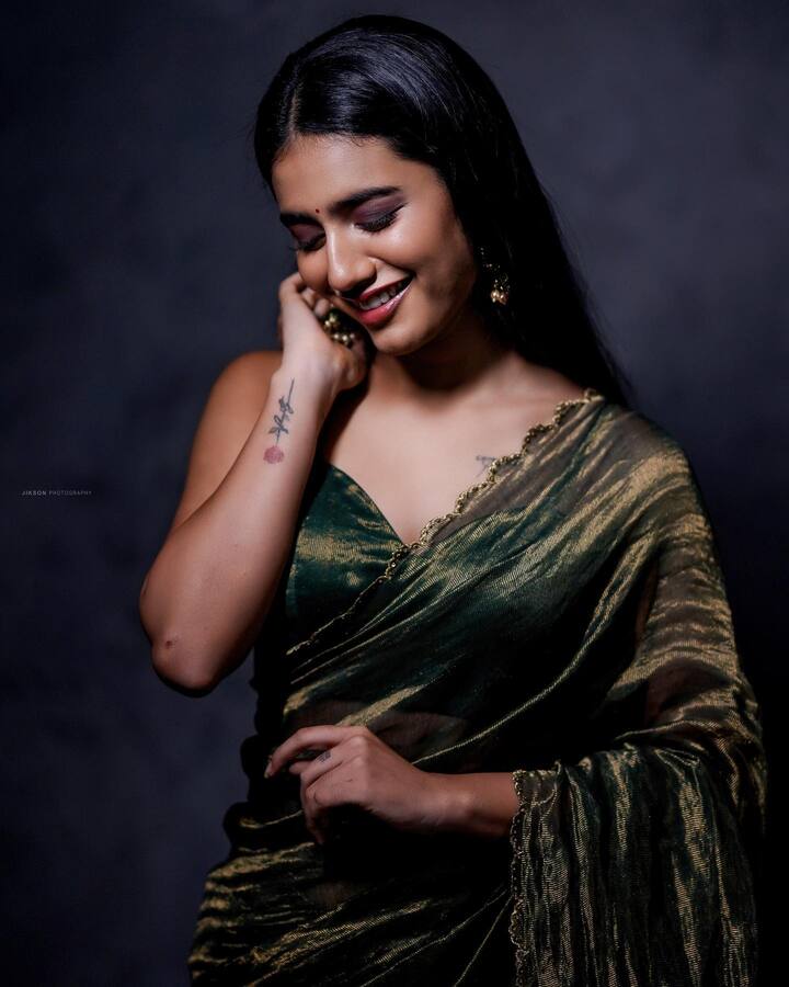 ప్రియా ప్రకాష్ వారియర్ -Image credit: Priya Prakash Varrier/Instagram