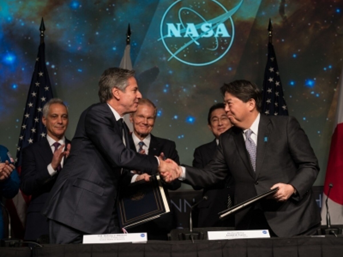US, Japan Ink Space Pact At NASA Headquarters During PM Fumio 