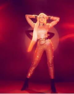 ਨੋਰਾ ਫਤੇਹੀ ਦੇ ਨਵੇਂ ਲੁੱਕ ਨੇ ਜਿੱਤਿਆ ਚਾਹੁਣ ਵਾਲਿਆਂ ਦਾ ਦਿਲ