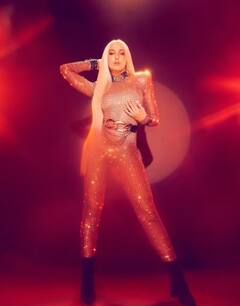 ਨੋਰਾ ਫਤੇਹੀ ਦੇ ਨਵੇਂ ਲੁੱਕ ਨੇ ਜਿੱਤਿਆ ਚਾਹੁਣ ਵਾਲਿਆਂ ਦਾ ਦਿਲ