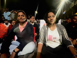 MPSC Pune Protest :  ' पोरी कधीपर्यंत एमपीएससीचा अभ्यास करणार आता लग्नाचं बघा', परीक्षेची तयारी करणाऱ्या विद्यार्थिनींनी मांडल्या व्यथा