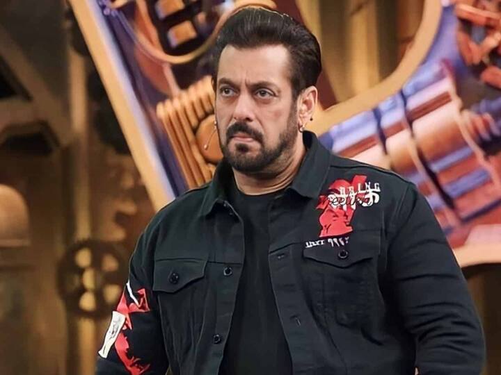 सलमान सध्या 'बिग बॉस 16'च्या माध्यमातून प्रेक्षकांच्या भेटीला येत आहे.
