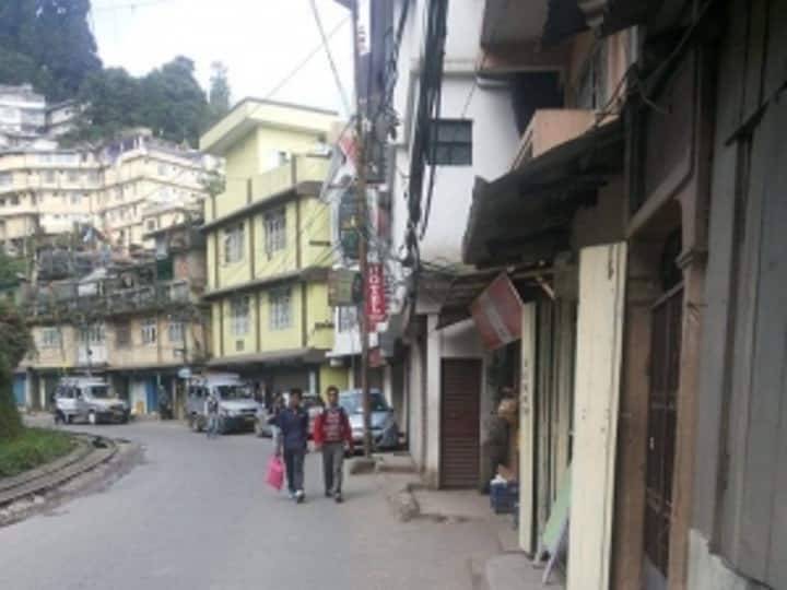 Joshimath-Like Crisis Stares At Darjeeling With Illegal Constructions, Says Local Leader Joshimath-Like Crisis Stares At Darjeeling With Illegal Constructions, Says Local Leader