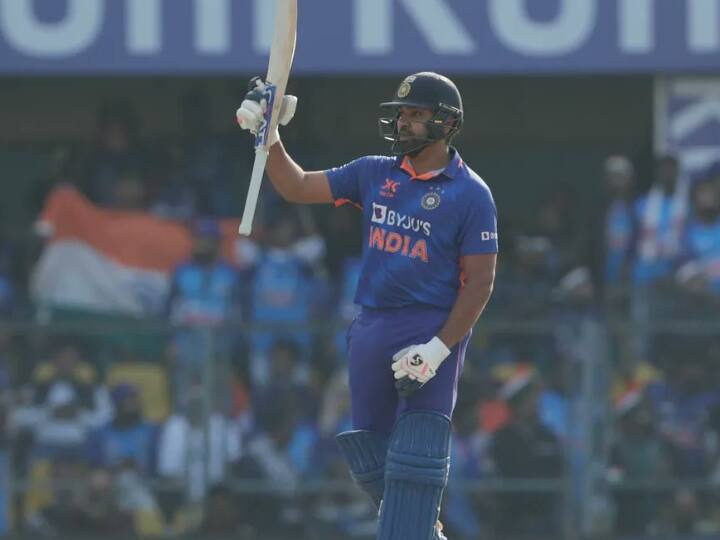 Rohit Sharma will complete 12000 runs by scoring just 1 run in India victory ROHIT SHARMA: మూడో వన్డేలో ఈ రికార్డుపై కన్నేసిన రోహిత్ - ఒక్క పరుగు చేస్తే చాలు!