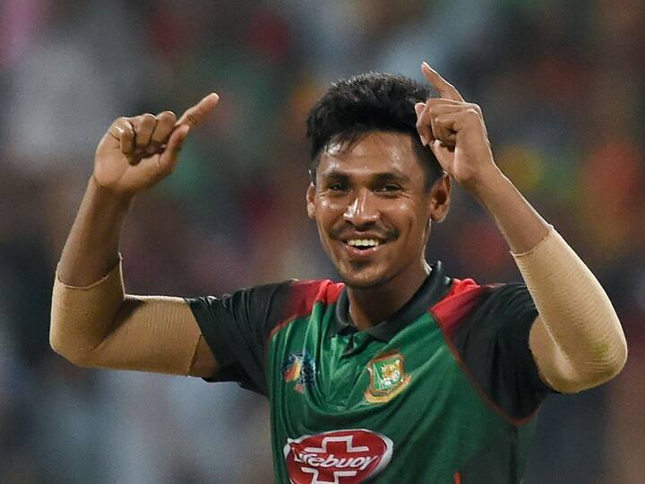 बांग्लादेश के मुस्ताफिजुर रहमान भी यहां टॉप-5 में शामिल हैं. उन्होंने भी 54 मैचों में ही 100 विकेट चटका दिए थे.