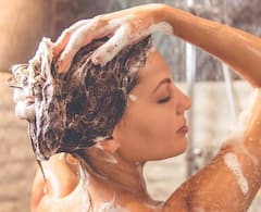 How to Bath in Cold: हिवाळ्यात अंघोळ करताना 'या' चुका टाळा