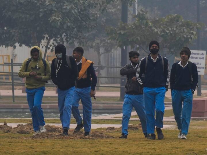 Chandigarh schools closed till 21 january class 1 to 8 chandigarh weather update Chandigarh Schools Closed: कड़ाके की ठंड के बीच छात्रों को राहत, 21 जनवरी तक बंद रहेंगे 8वीं तक के सभी स्कूल