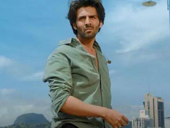 Watch:'શહજાદા'ના ટ્રેલર લોન્ચ વચ્ચે, Kartik- Kritiએ પંજાબમાં ઉજવી લોહરી Watch: Amidst 'Shahzada' trailer launch, Kartik-Kriti celebrate Lohri in Punjab Watch:'શહજાદા'ના ટ્રેલર લોન્ચ વચ્ચે, Kartik- Kritiએ પંજાબમાં ઉજવી લોહરી