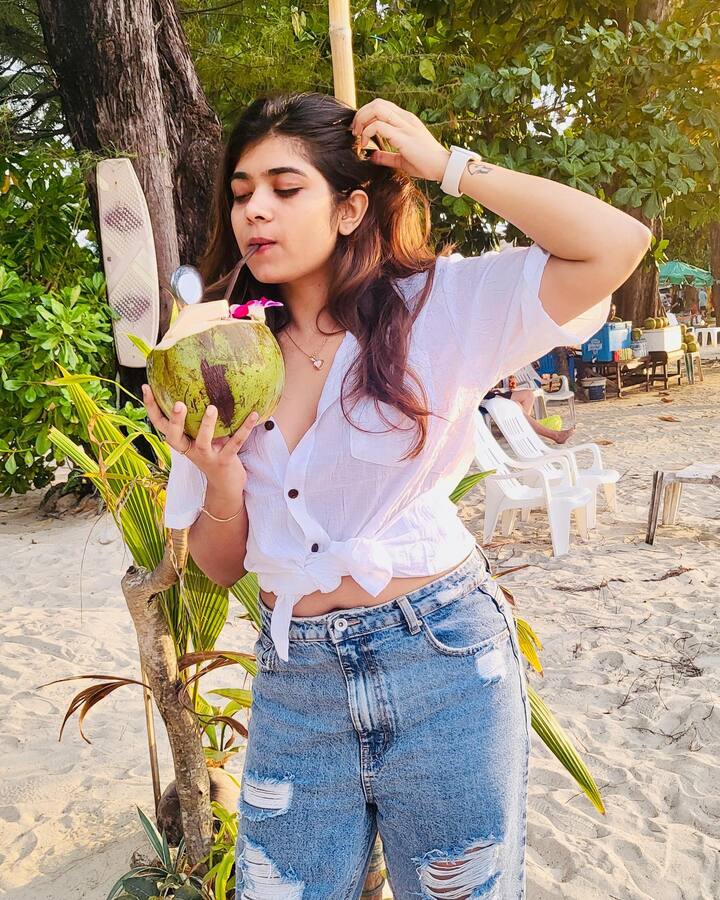 రీతూ చౌదరి అందమైన ఫోటోలు -Image Credit: Rithu Chowdary/Instagram